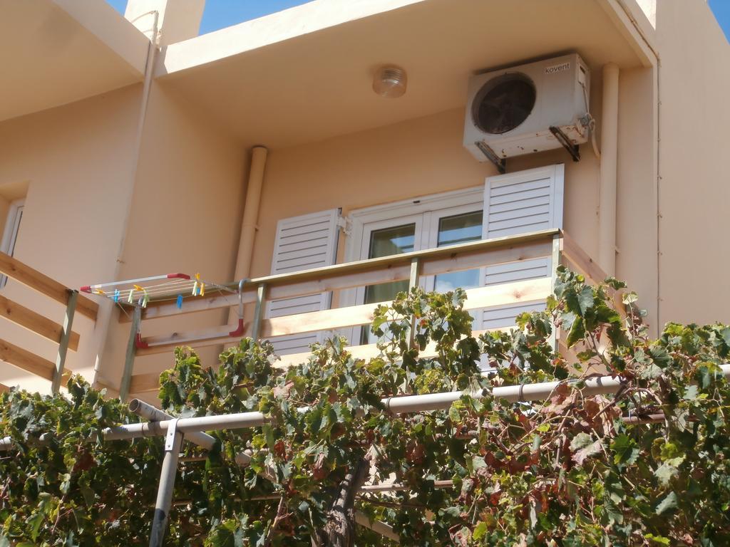 Fouli Studios & Apartments レティムノ エクステリア 写真